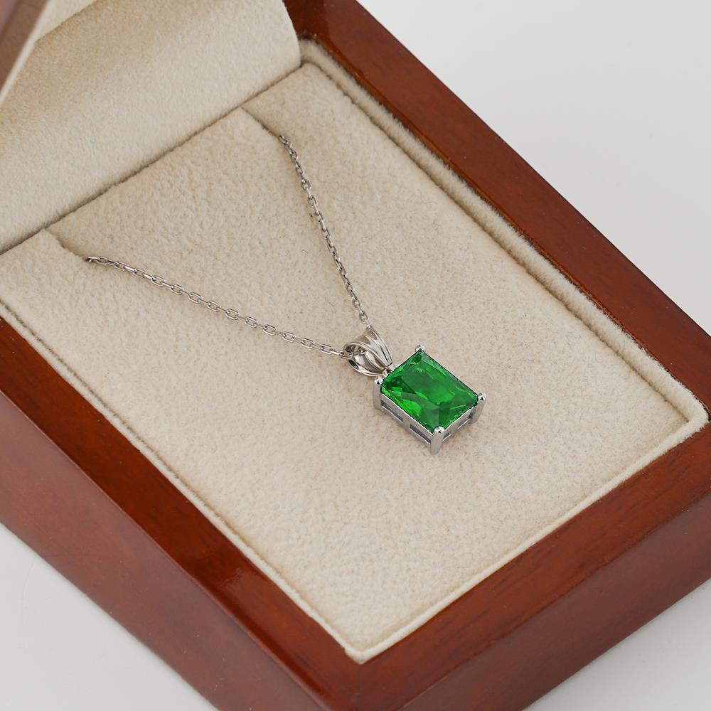 kare-yesil-zirkon-tasli-gumus-bayan-kolye-5006